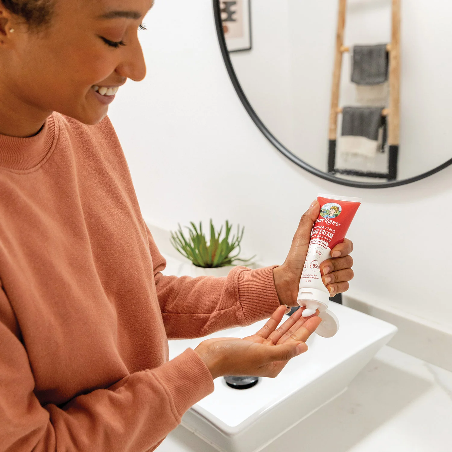 Hydrating Hand Cream (4oz) - Image 4